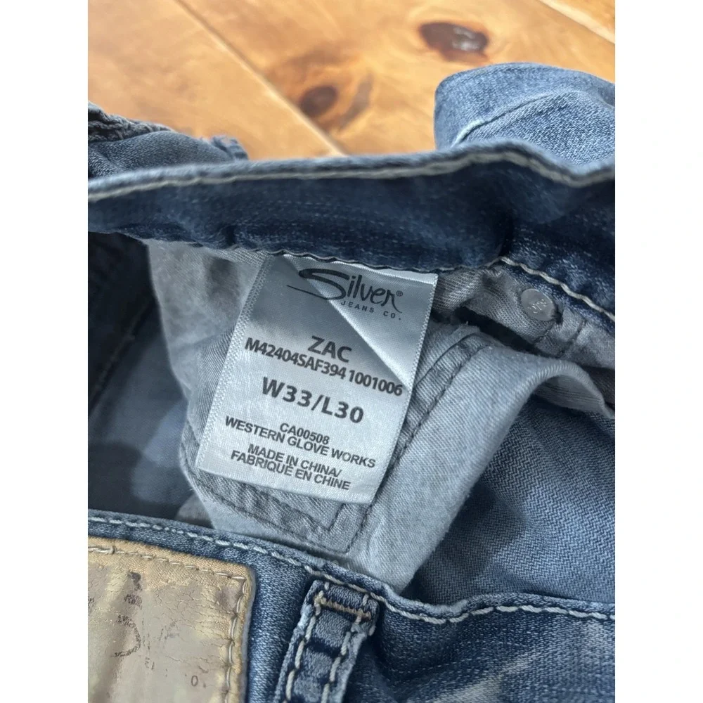 Silver Jeans Co. Men's ZAC Relaxed Fit Straight Leg Distressed Denim Jeans W33